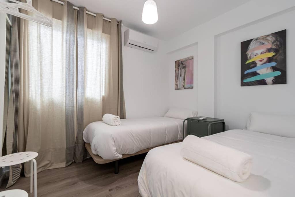 Triana Maestro Deluxe By Valcambre Apartment Seville Luaran gambar
